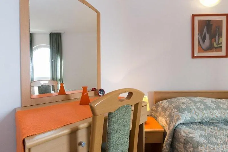 Marija F2 Apartment Krk Town
